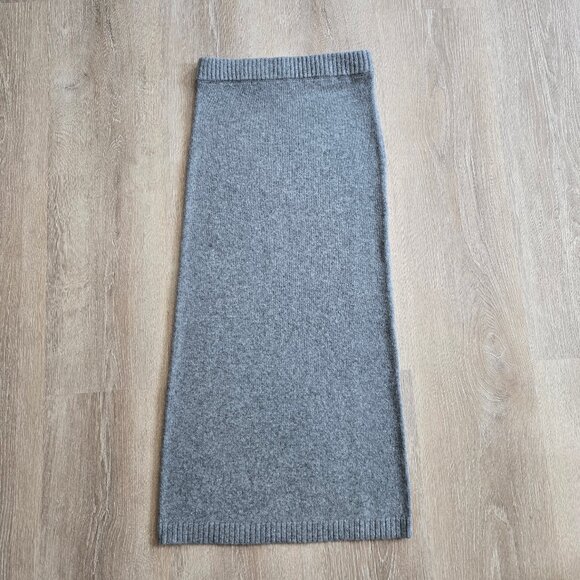 H&M Gray Midi Fitted Knit Pencil Skirt Pull-On Style Wool Blend Size XS NWOT - Picture 4 of 15